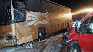 U Bohdíkova se srazil autobus s dodávkou