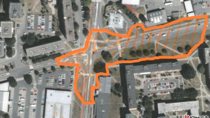 Pěší trasy přes křižovatku ve Schweitzerově ulici jsou uzavřené