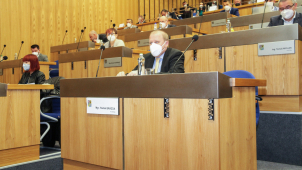 Rada kraje i zastupitelstvo doznaly změn, končí Jurečka a Sršeň