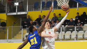 Na konci základní BK REDSTONE přivítá mistra