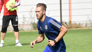 Útočník Tandir trénuje s SK Sigma