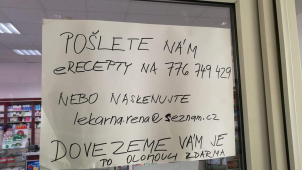 Lékárna ze Zikovy ulice nabízí rizikovým skupinám odvoz domů
