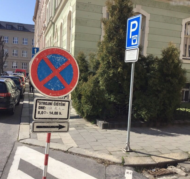 Řidiči pozor, v ulicích Olomouce začíná blokové čištění