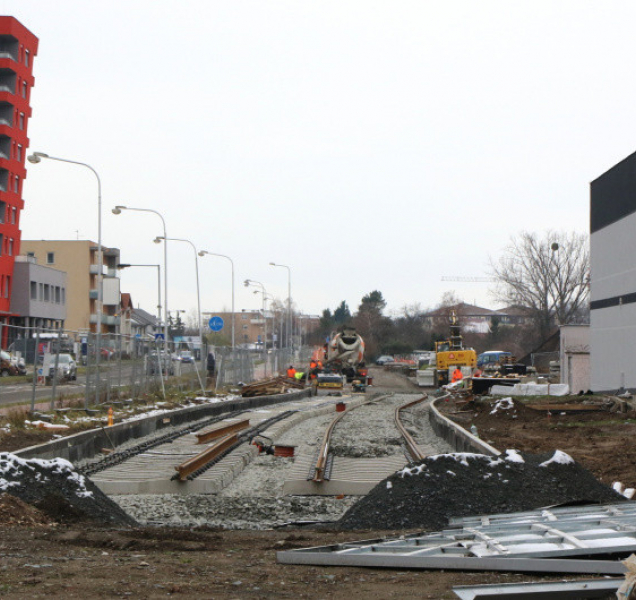 Práce na tramvajové trati pokračují