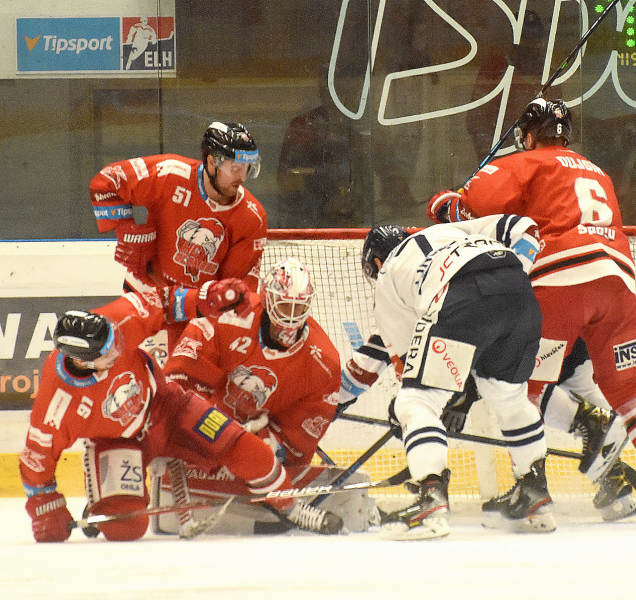 Hokejisté HC Olomouc ve Vítkovicích prohráli