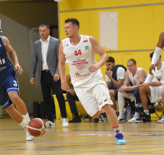 Basketbalisté BK REDSTONE Olomouc prohráli s Hradcem