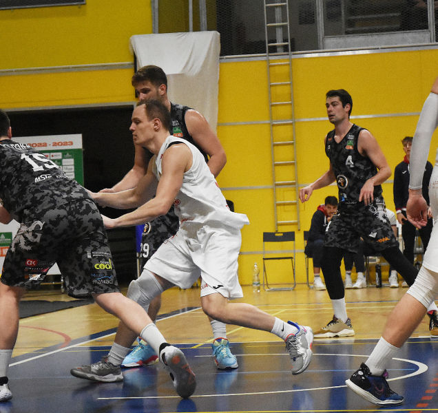 Basketbalisté BK REDSTONE ztratili duel poslední střelou