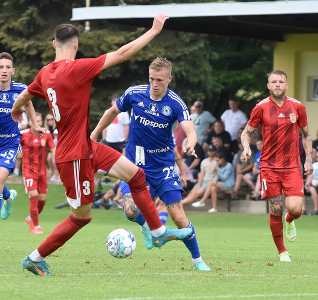 Záložník Jakub Matoušek šel hostovat do Pardubic