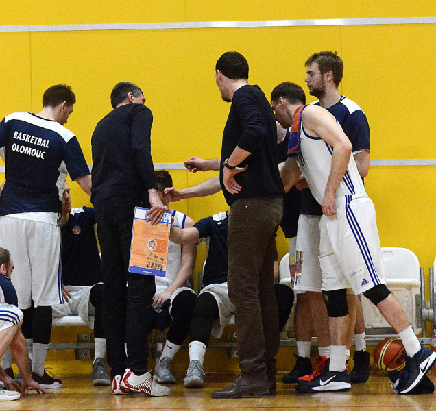 Basketbalisté hrají ve středu o finále