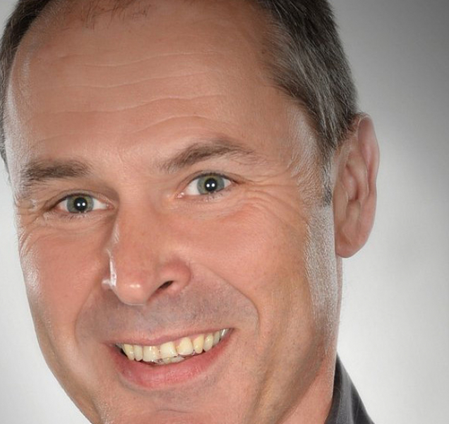 Opozice navrhla odvolání starosty, a on hlasoval  PRO!