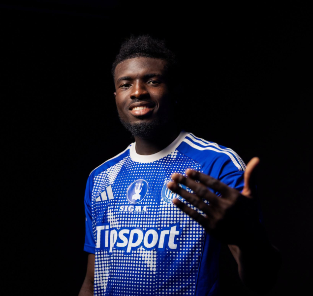 Obránce Stephane Noumbissie přichází do Sigmy