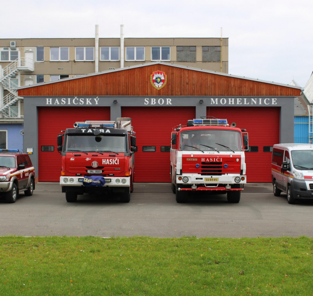 V Mohelnici vzplál kovošrot, hustý kouř vyděsil okolí