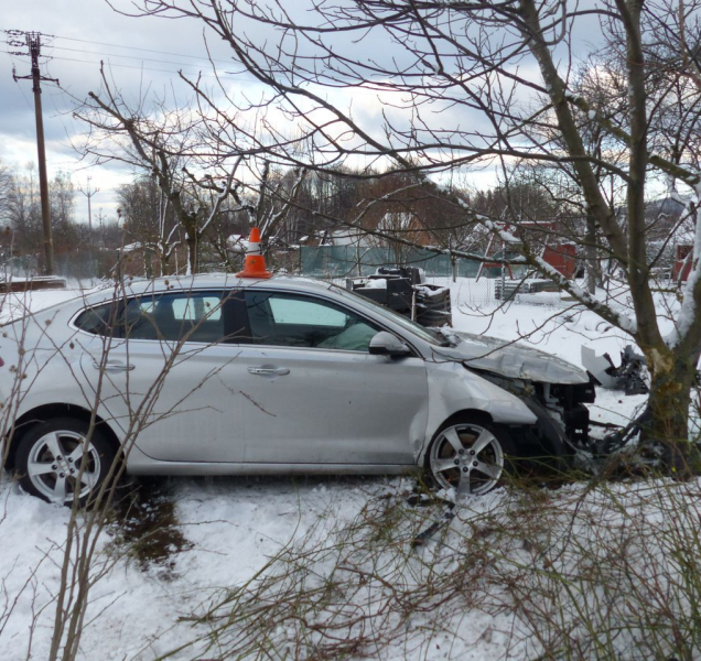 U Zlatých Hor včera došlo ke dvěma nehodám