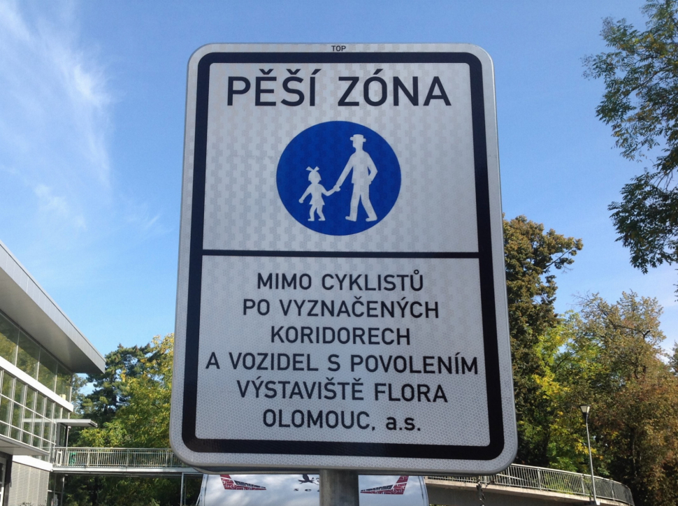 Olomoucké Smetanovy sady se změnily v pěší zónu