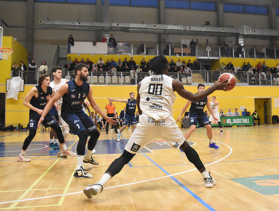 Basketbalisté BK REDSTONE zvládli Ostravu, rozhodl Bailey